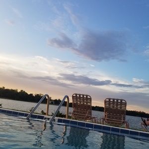 Nice Lightly Used Women's Clothing & Shoes